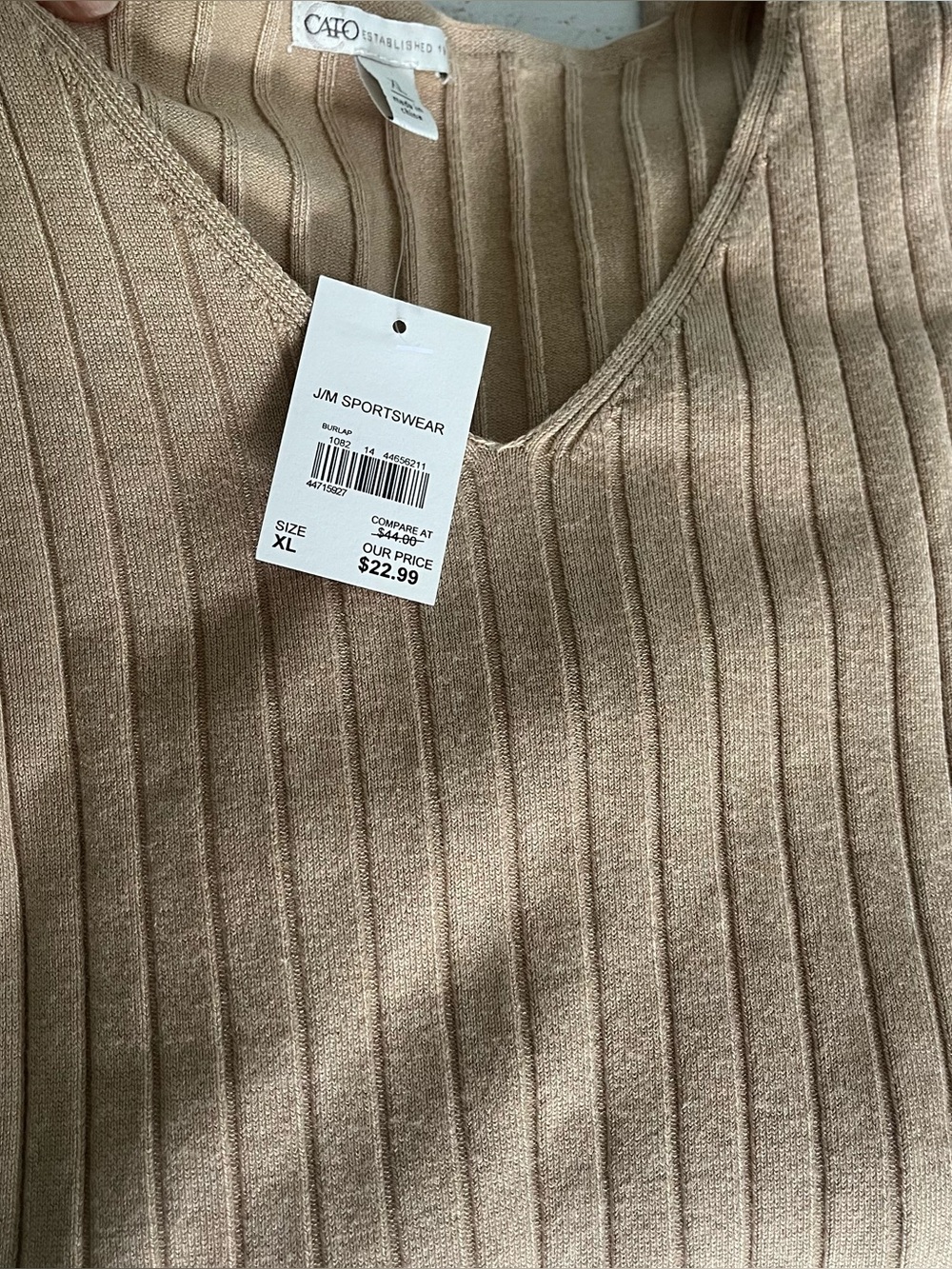 Sweater - Picture 2 of 5